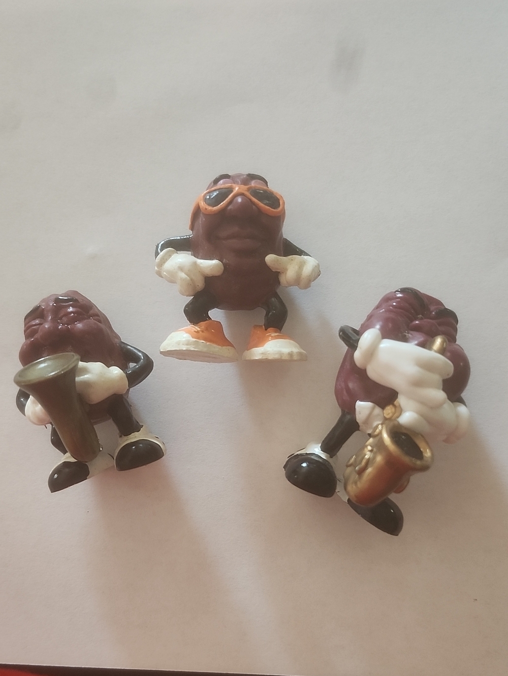 3 California Raisins - Picture 1 of 3